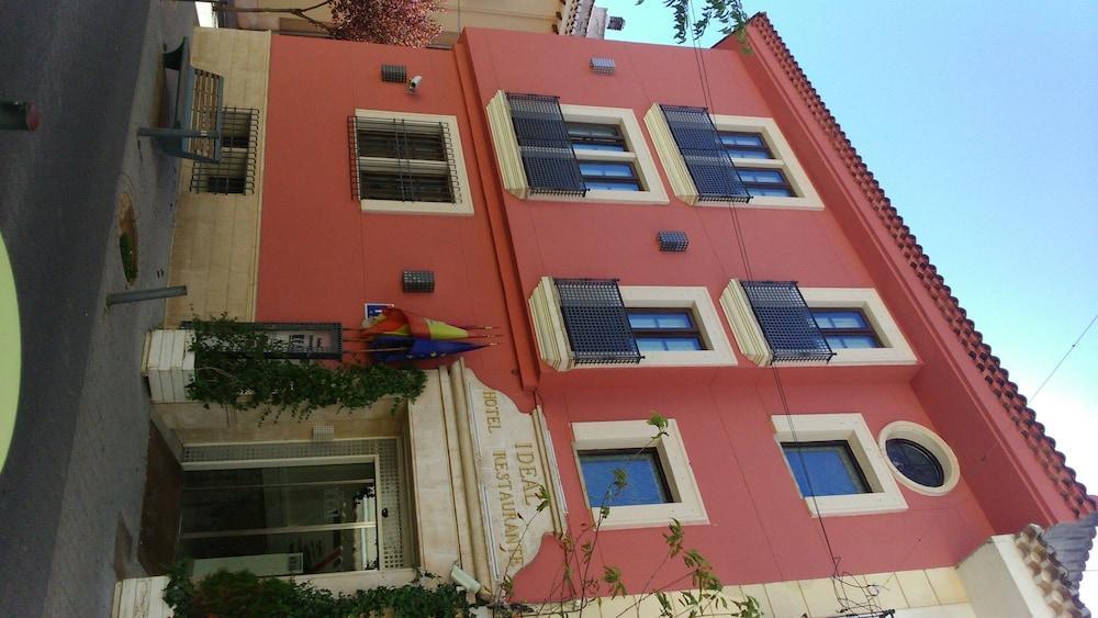 Hotel Ideal 비야로블레도 외부 사진