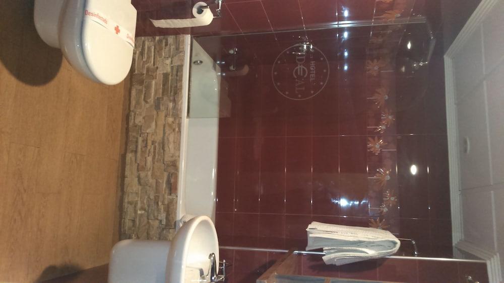 Hotel Ideal 비야로블레도 외부 사진