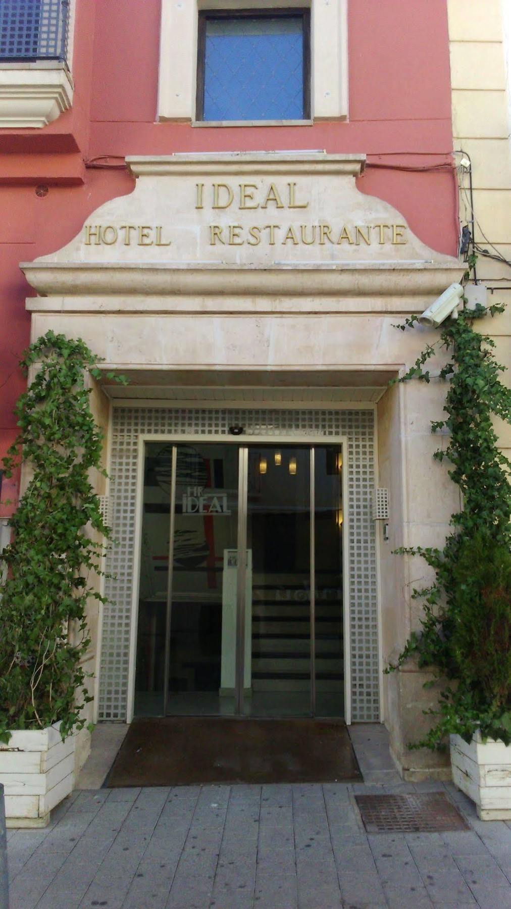 Hotel Ideal 비야로블레도 외부 사진